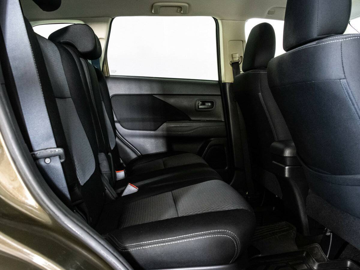 Mitsubishi Outlander, 2018 - Фото №14