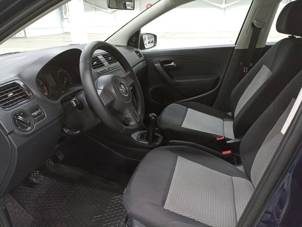 Volkswagen Polo, 2015 - Фото №15