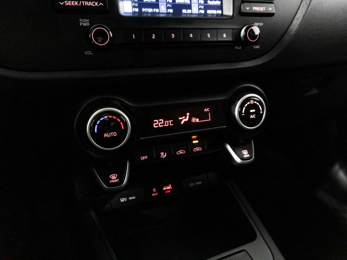 Kia Rio X-Line, 2018 - Фото №15