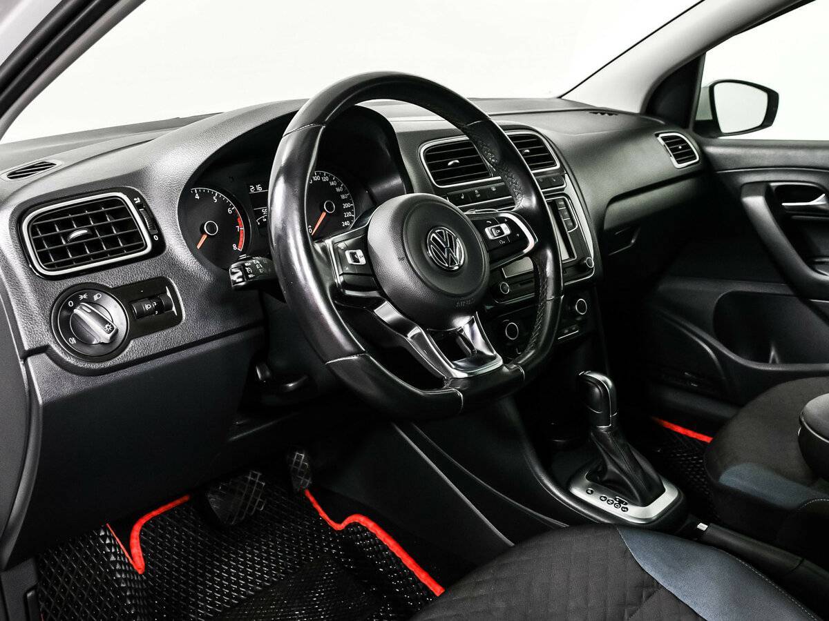 Volkswagen Polo, 2020 - Фото №11