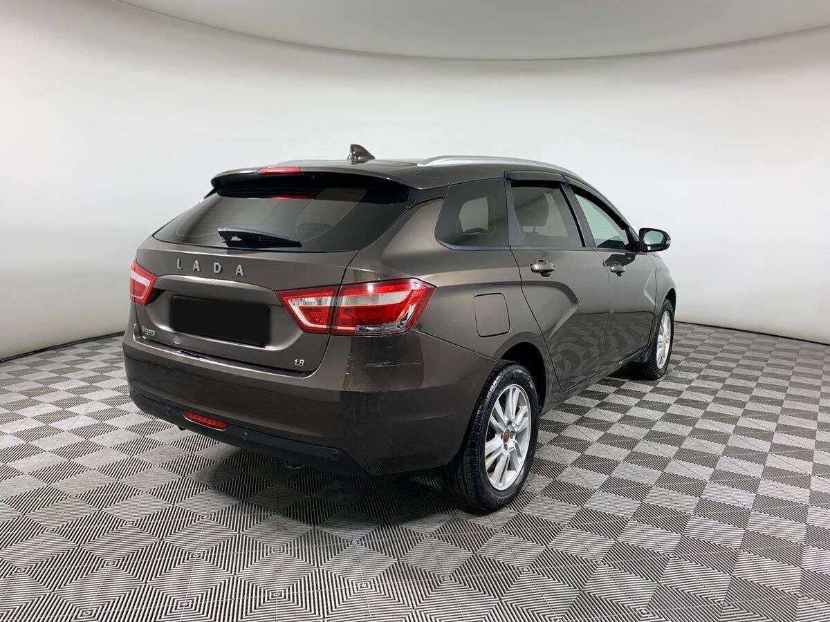 Lada (ВАЗ) Vesta SW, 2018 - Фото №4
