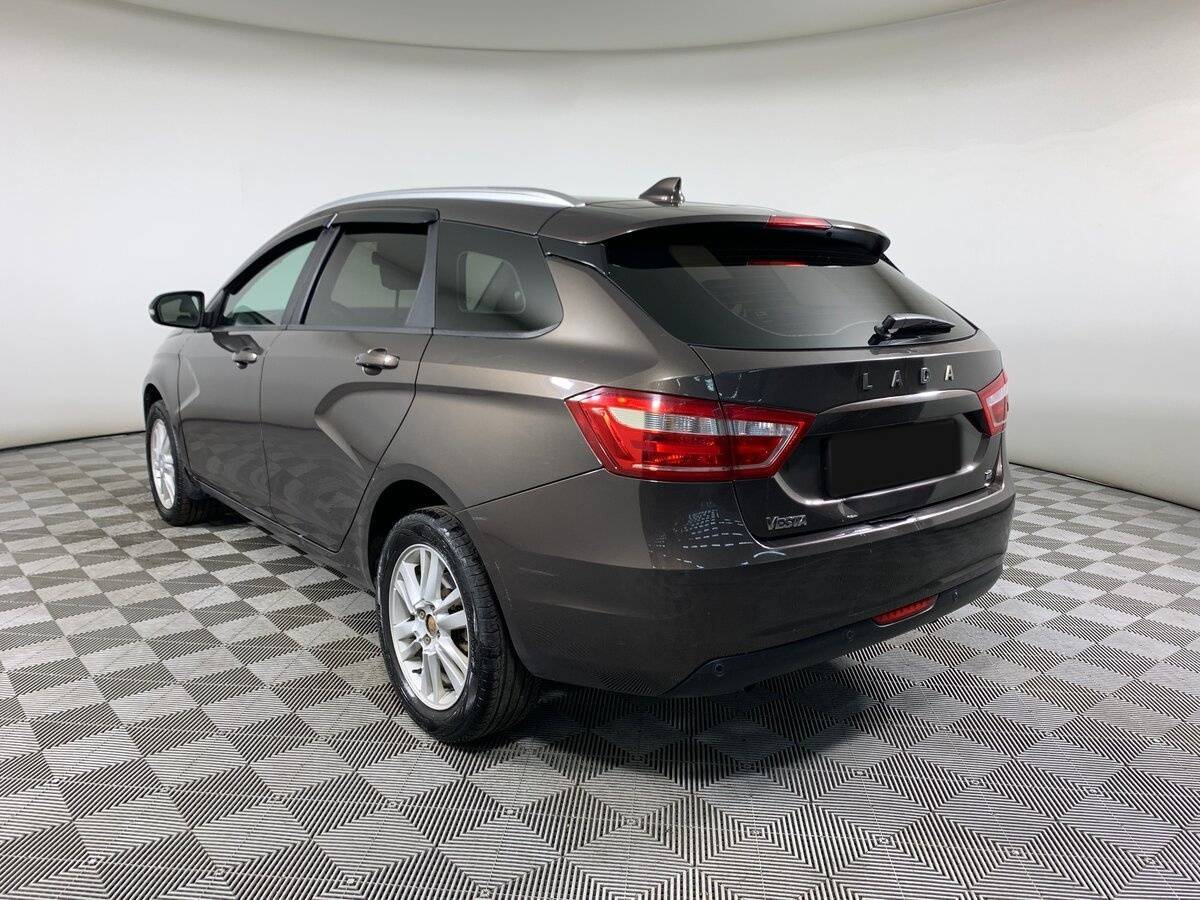 Lada (ВАЗ) Vesta SW, 2018 - Фото №6