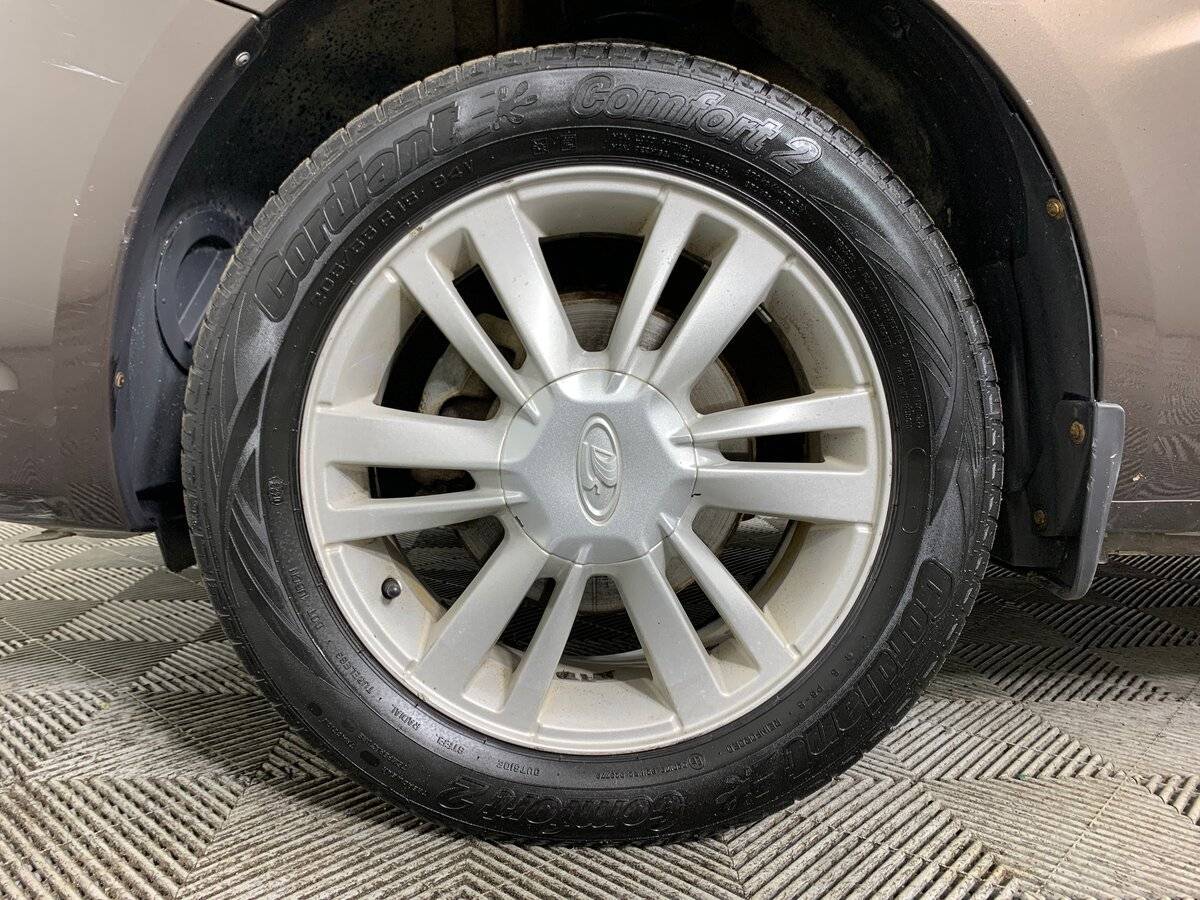 Lada (ВАЗ) Vesta SW, 2018 - Фото №9