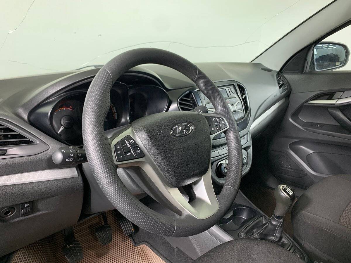 Lada (ВАЗ) Vesta SW, 2018 - Фото №10