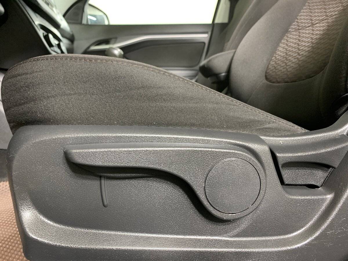 Lada (ВАЗ) Vesta SW, 2018 - Фото №15