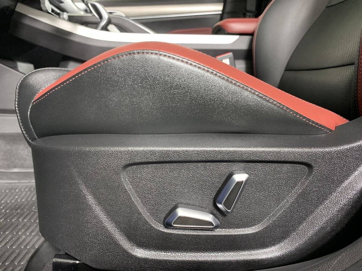 Geely Coolray, 2022 - Фото №15