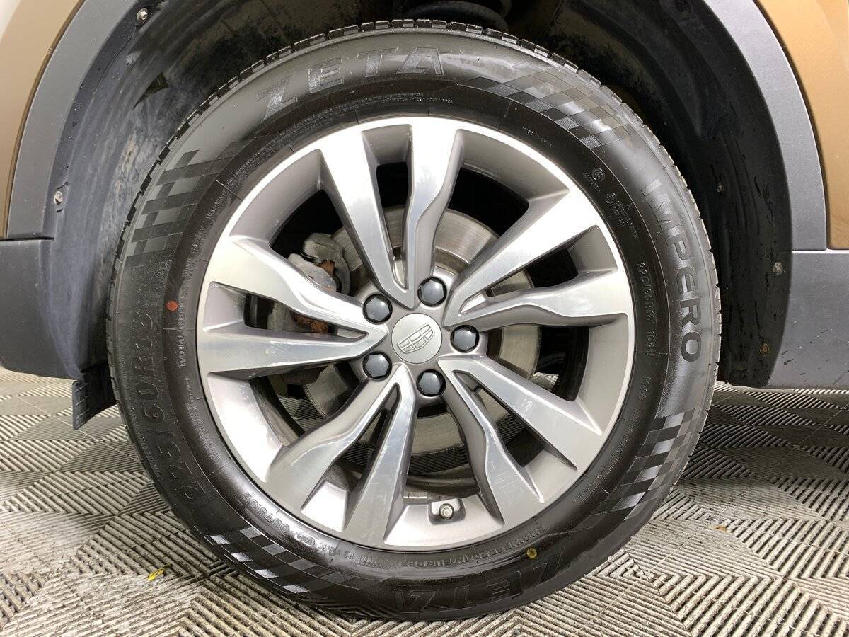 Geely Atlas, 2019 - Фото №8