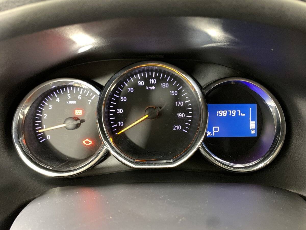 Renault Logan, 2017 - Фото №13