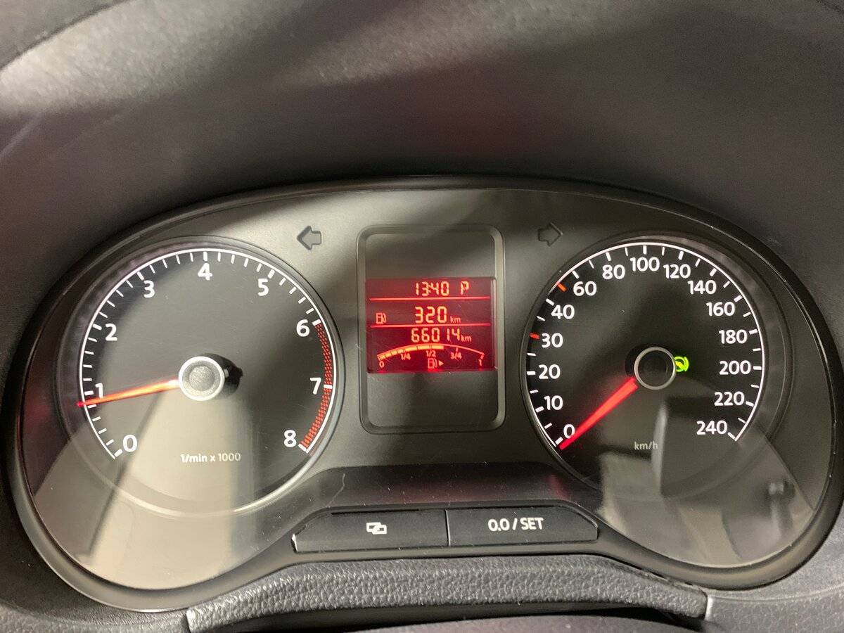 Volkswagen Polo, 2014 - Фото №13