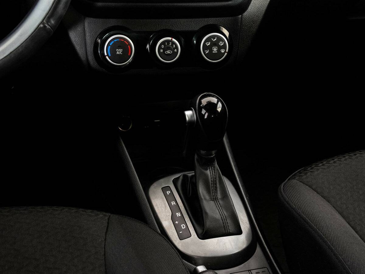 Kia Rio, 2017 - Фото №12