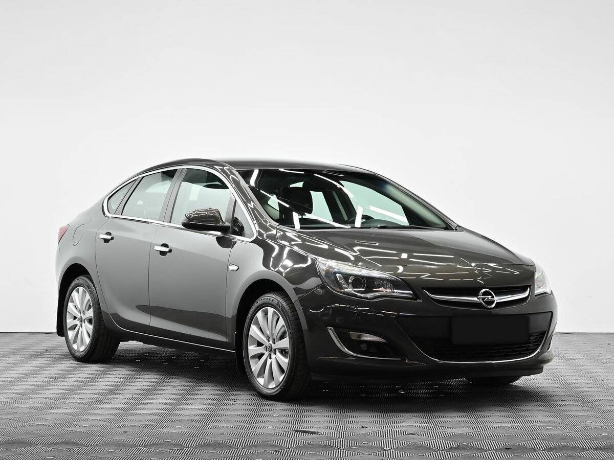 Opel Astra, 2013 - Фото №1