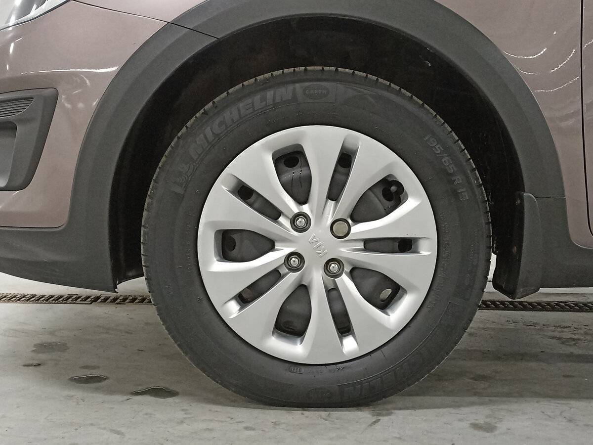 Kia Rio X-Line, 2019 - Фото №17