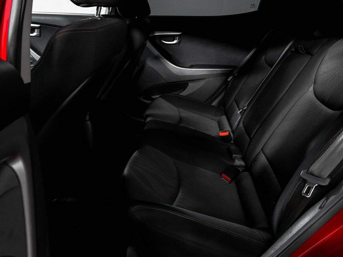 Hyundai Elantra, 2015 - Фото №9