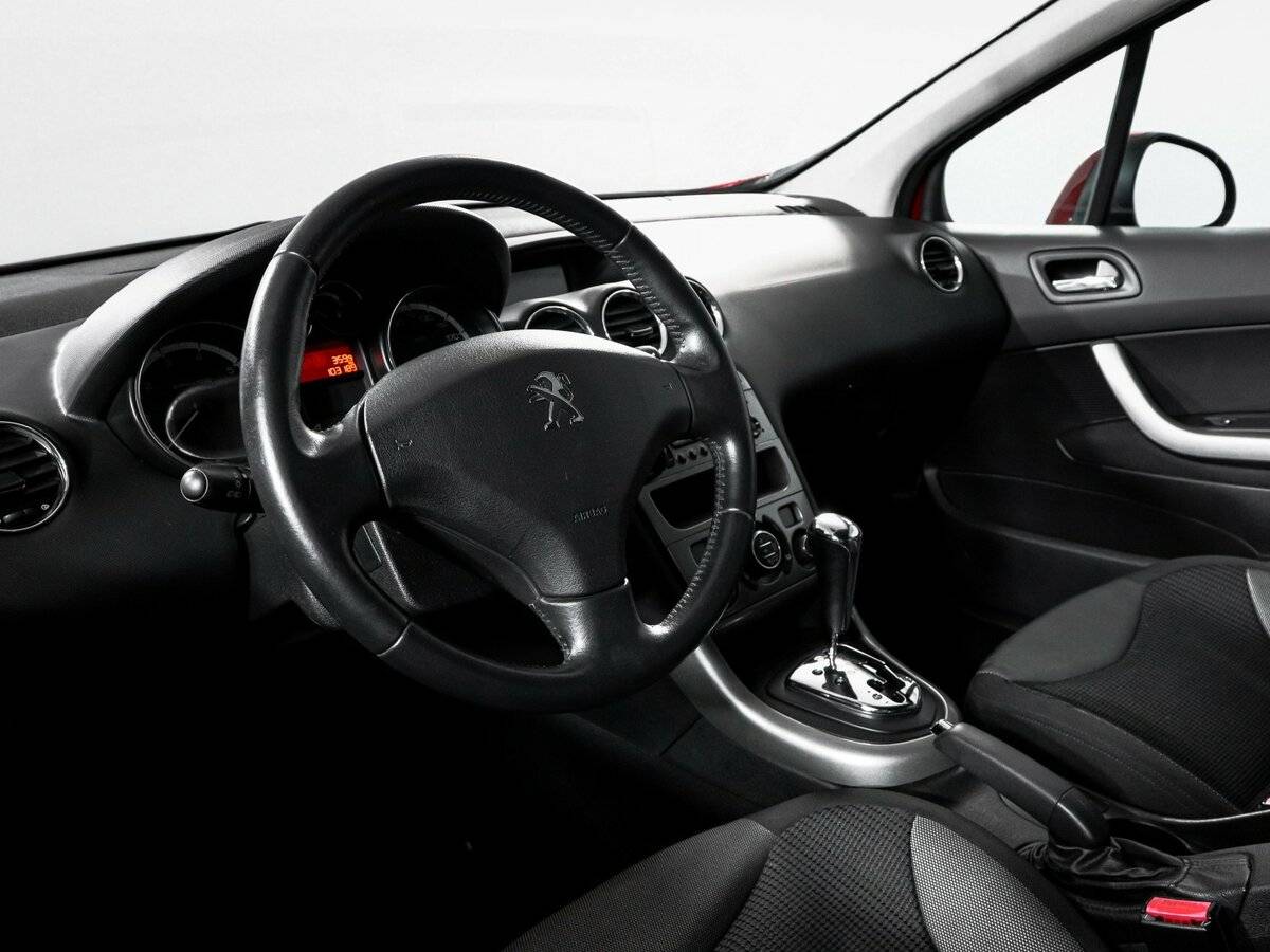 Peugeot 308, 2012 - Фото №13