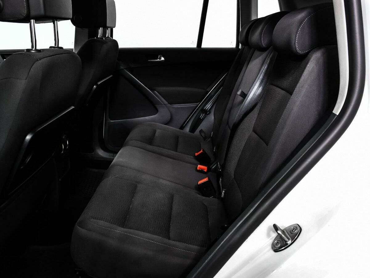 Volkswagen Tiguan, 2015 - Фото №12
