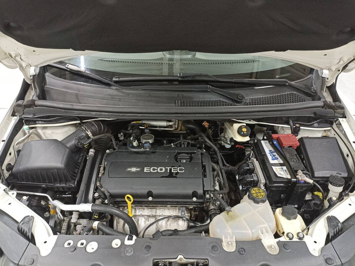 Chevrolet Aveo, 2012 - Фото №8