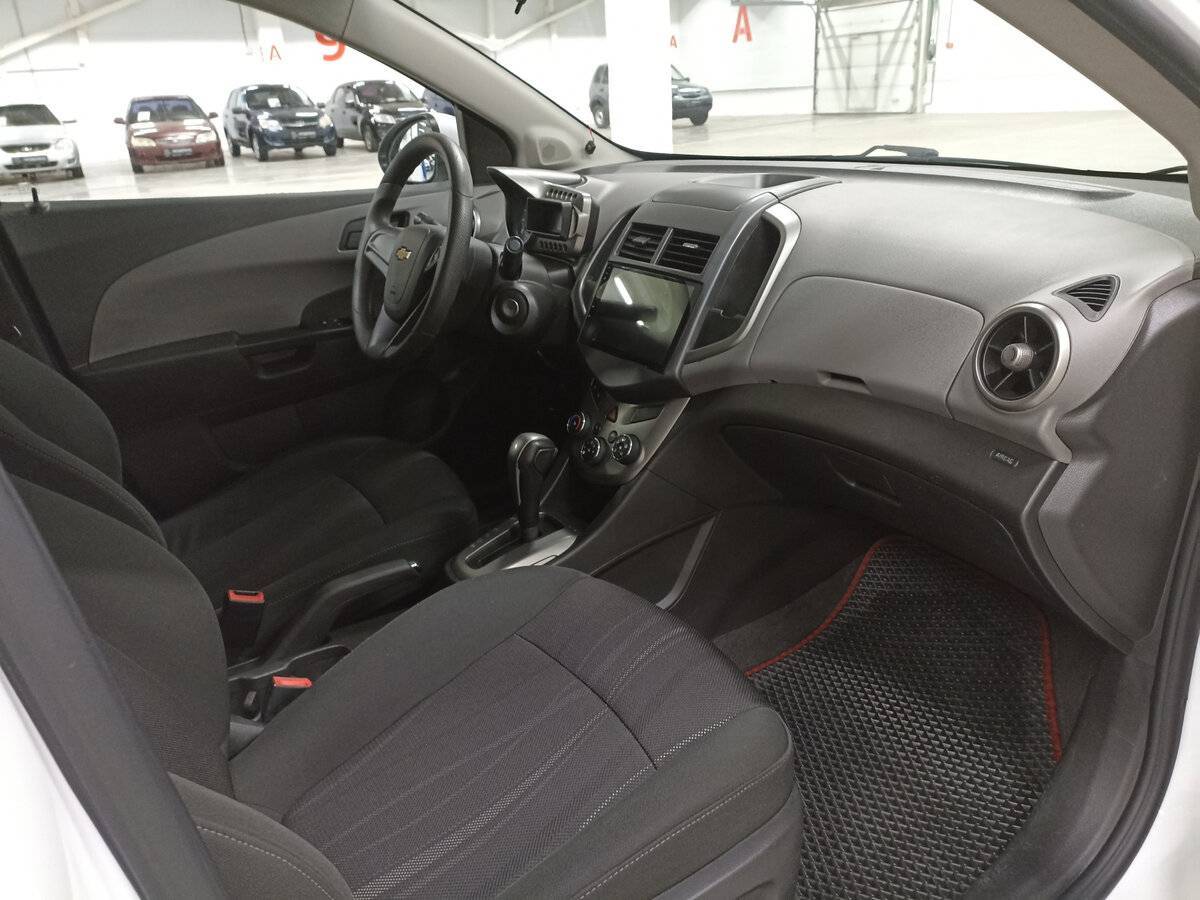 Chevrolet Aveo, 2012 - Фото №10