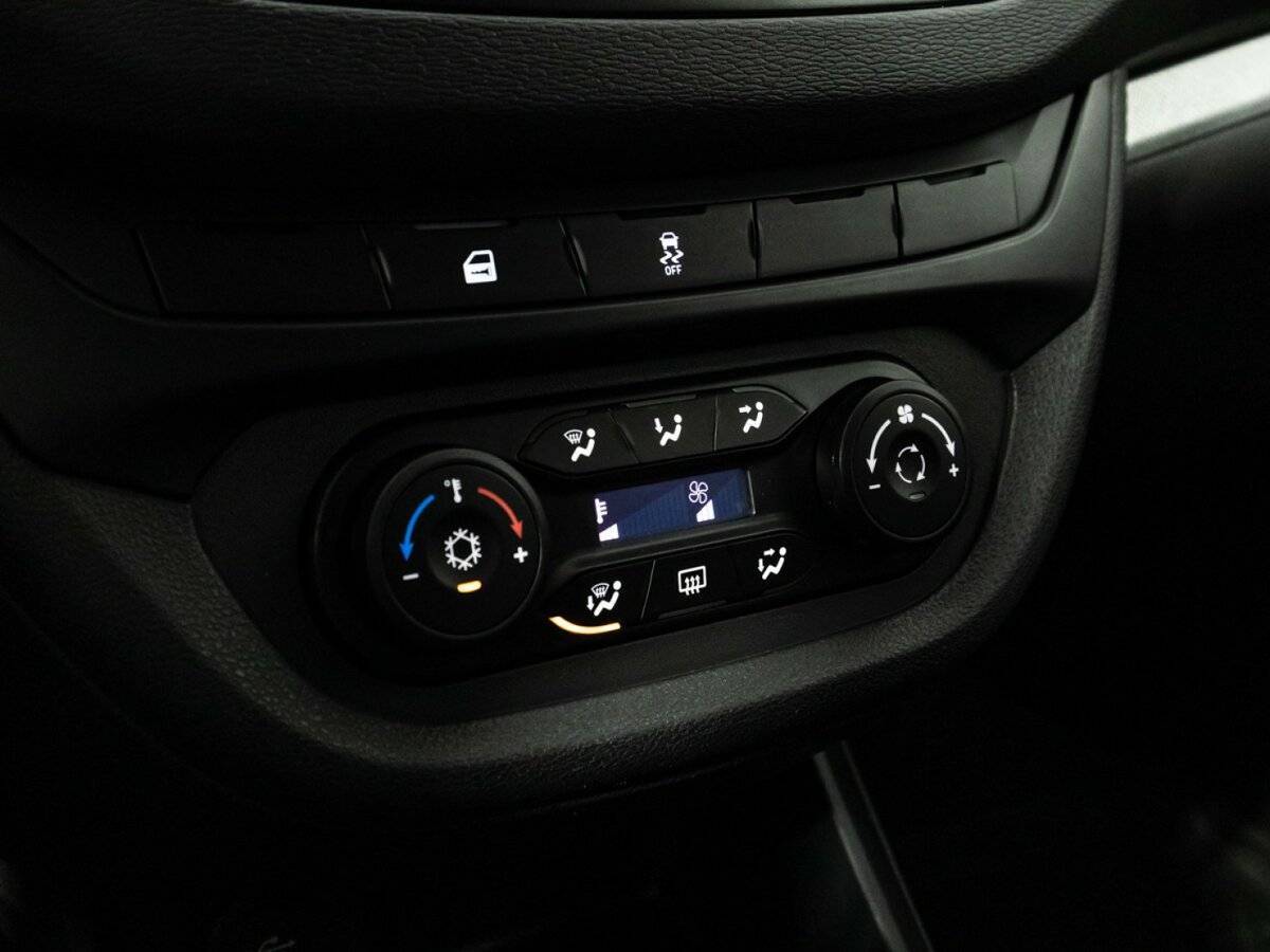 Lada (ВАЗ) Vesta, 2019 - Фото №14