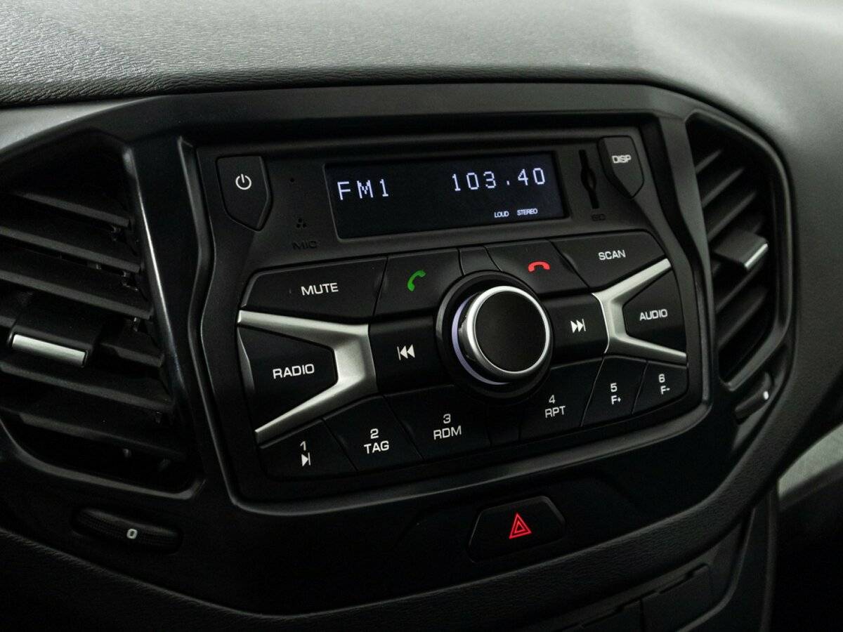 Lada (ВАЗ) Vesta, 2019 - Фото №15