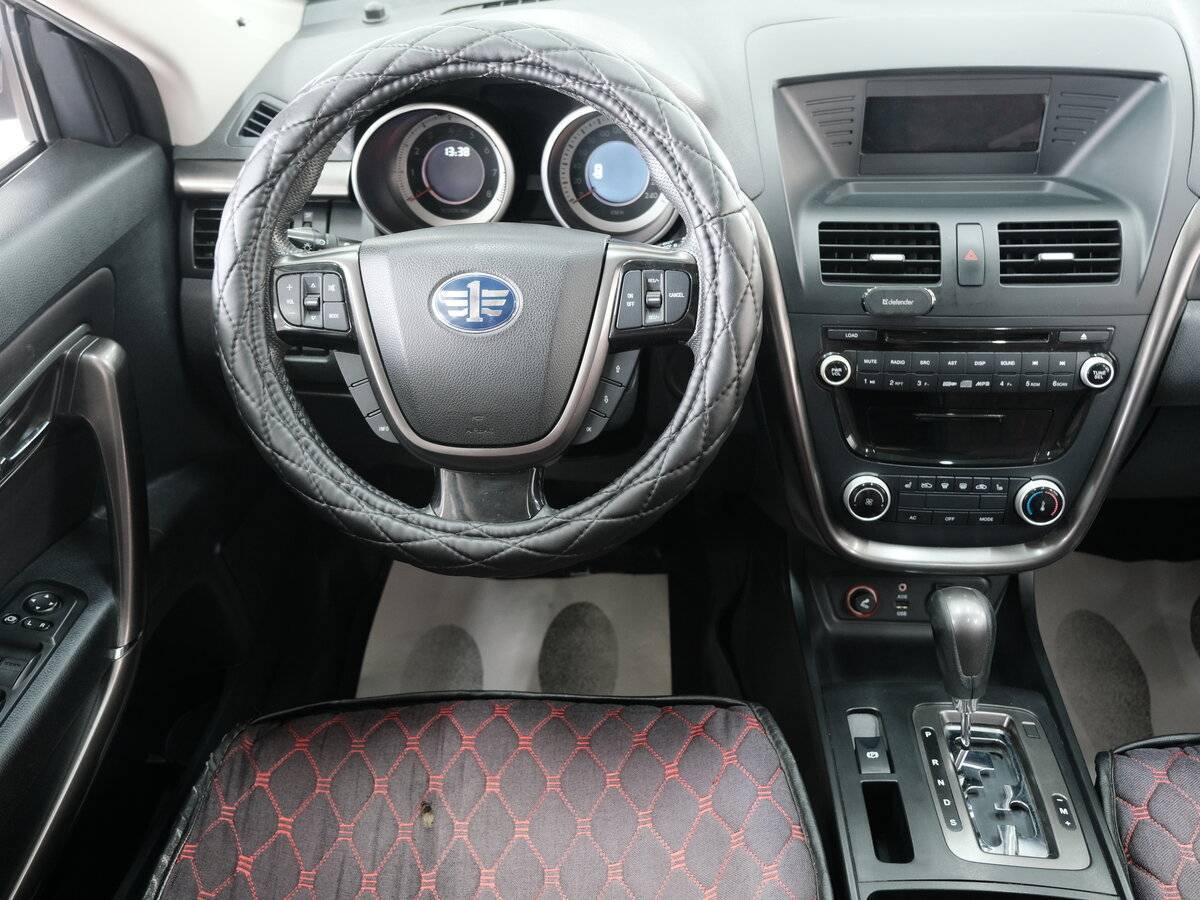 FAW Besturn X80, 2017 - Фото №8