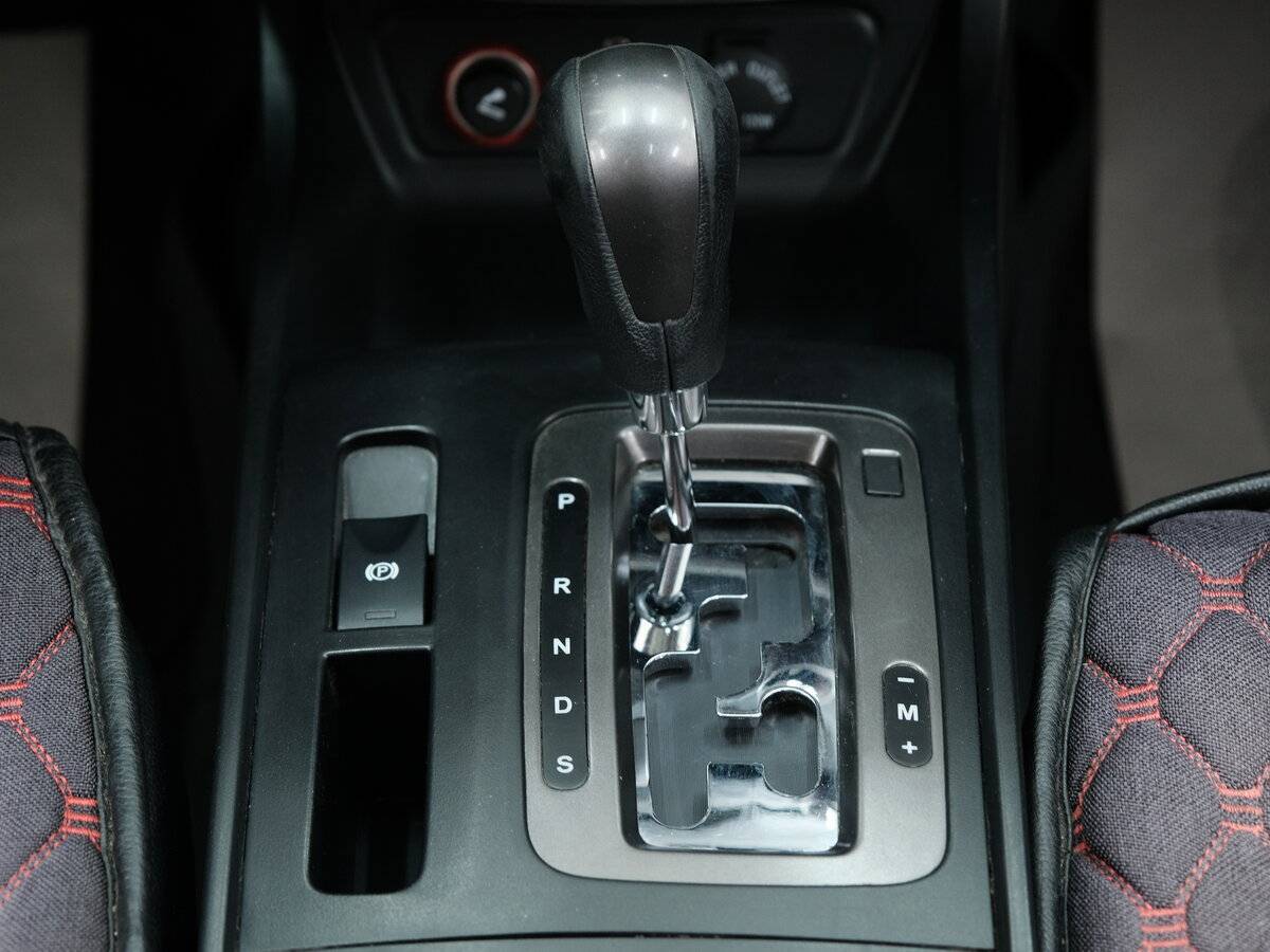 FAW Besturn X80, 2017 - Фото №16