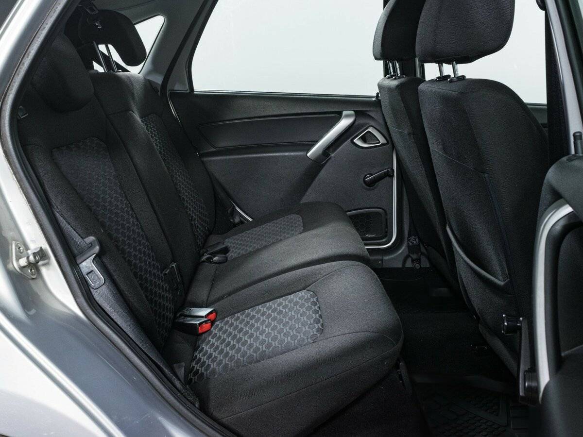 Lada (ВАЗ) Granta, 2020 - Фото №11