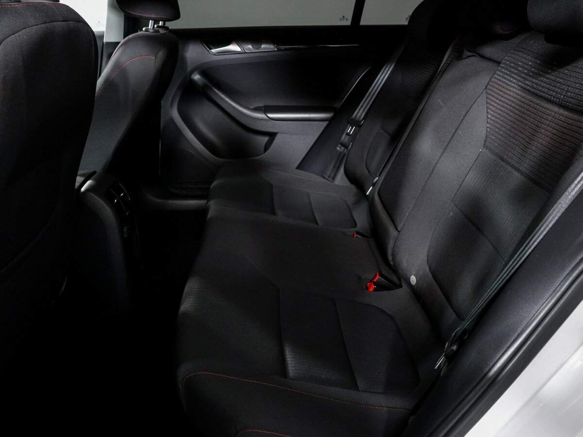 Volkswagen Jetta, 2017 - Фото №9