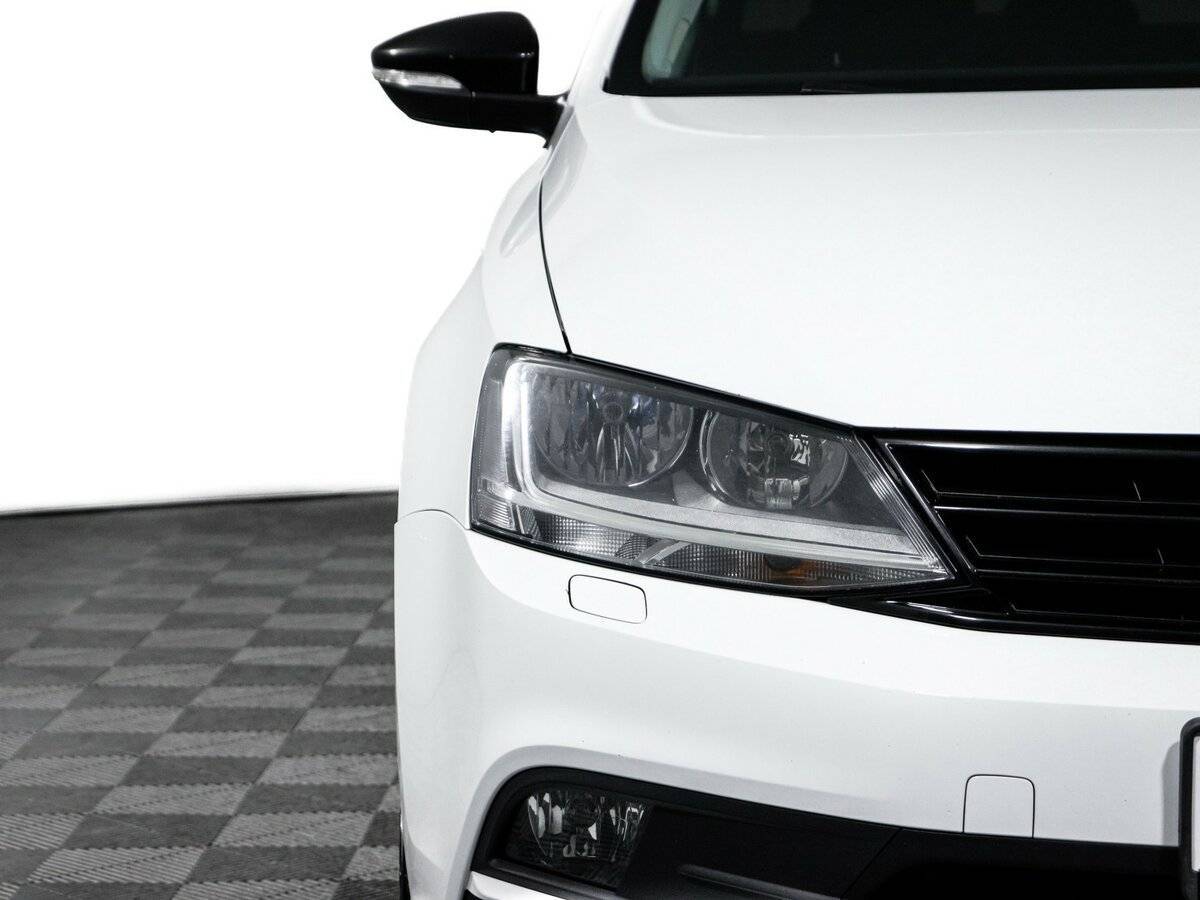 Volkswagen Jetta, 2017 - Фото №17