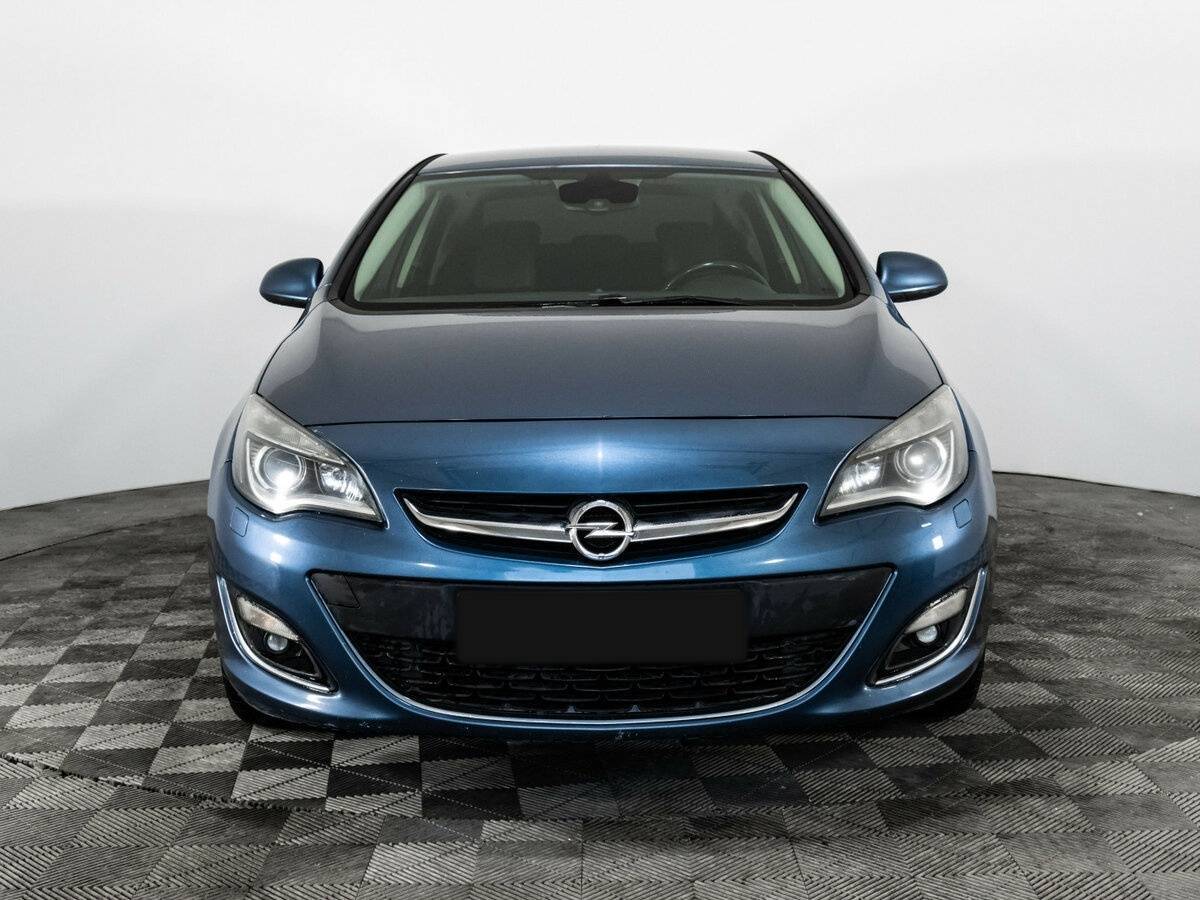 Opel Astra, 2012 - Фото №1