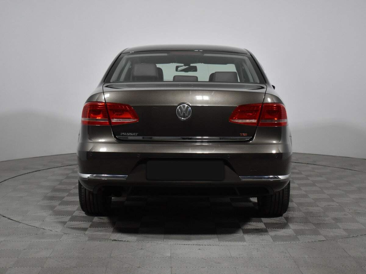 Volkswagen Passat, 2012 - Фото №5