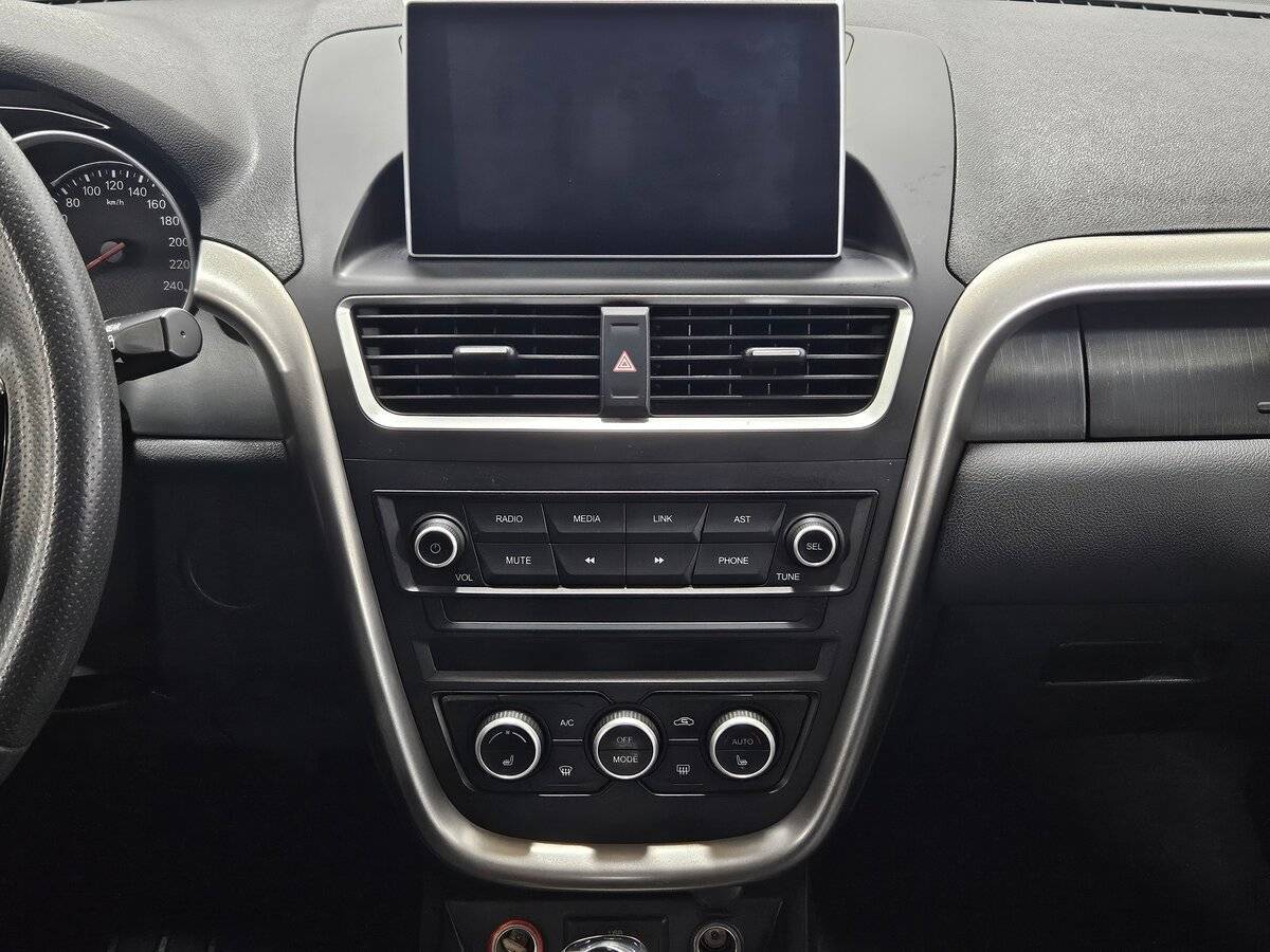 FAW Besturn X80, 2020 - Фото №13