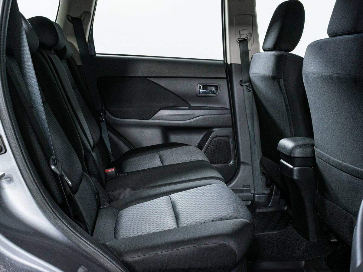 Mitsubishi Outlander, 2012 - Фото №9