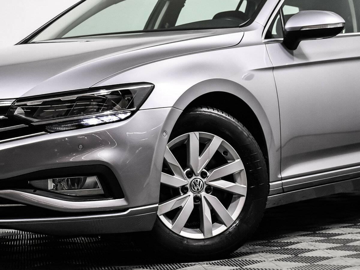 Volkswagen Passat, 2019 - Фото №14