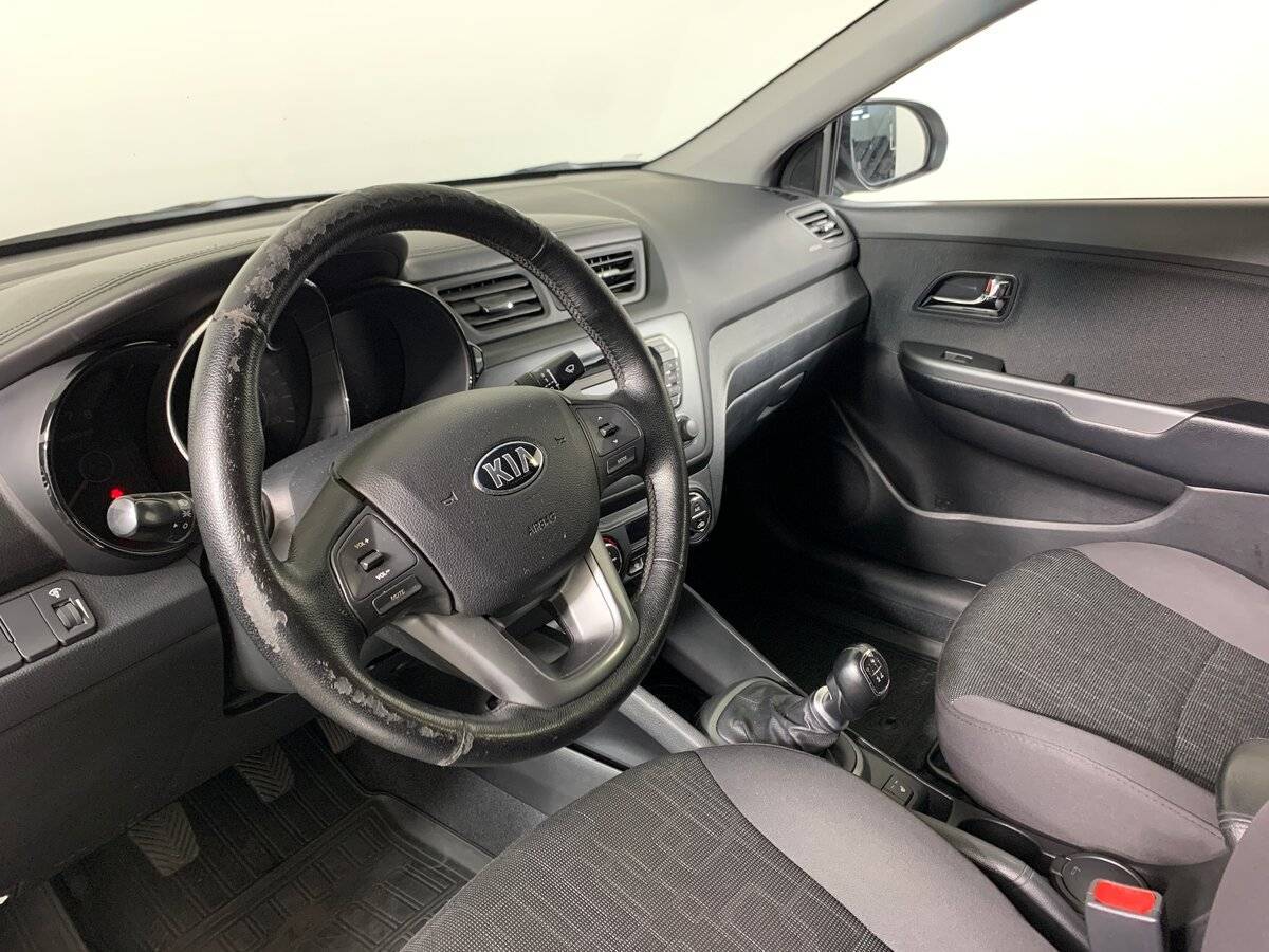 Kia Rio 5-speed, 2013 - Фото №10