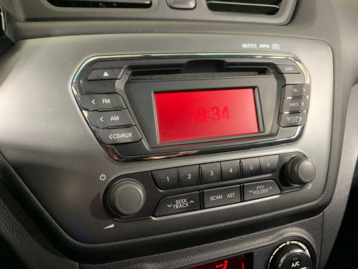 Kia Rio 5-speed, 2013 - Фото №14