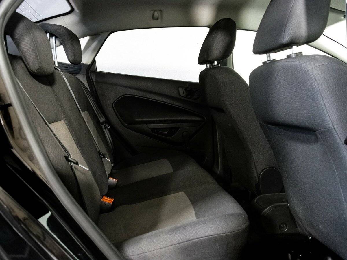 Ford Fiesta, 2015 - Фото №15