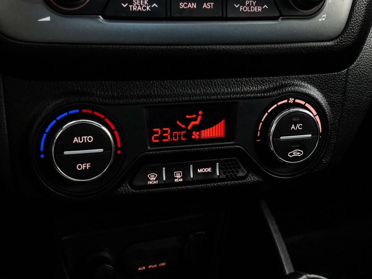 Kia Rio 6-speed, 2014 - Фото №15