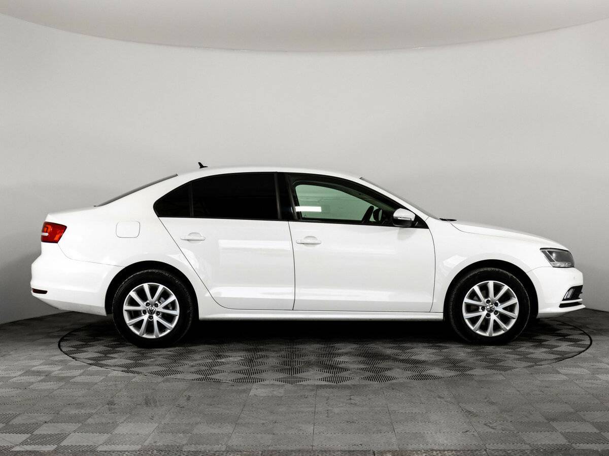 Volkswagen Jetta, 2015 - Фото №3