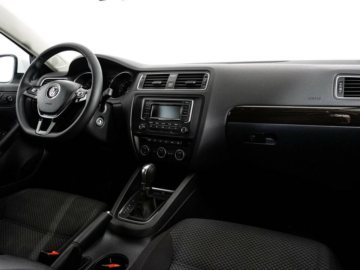 Volkswagen Jetta, 2015 - Фото №8