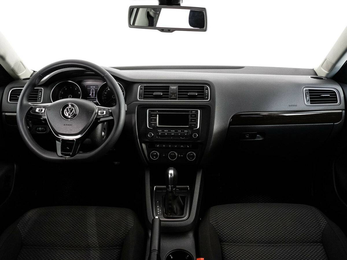 Volkswagen Jetta, 2015 - Фото №9