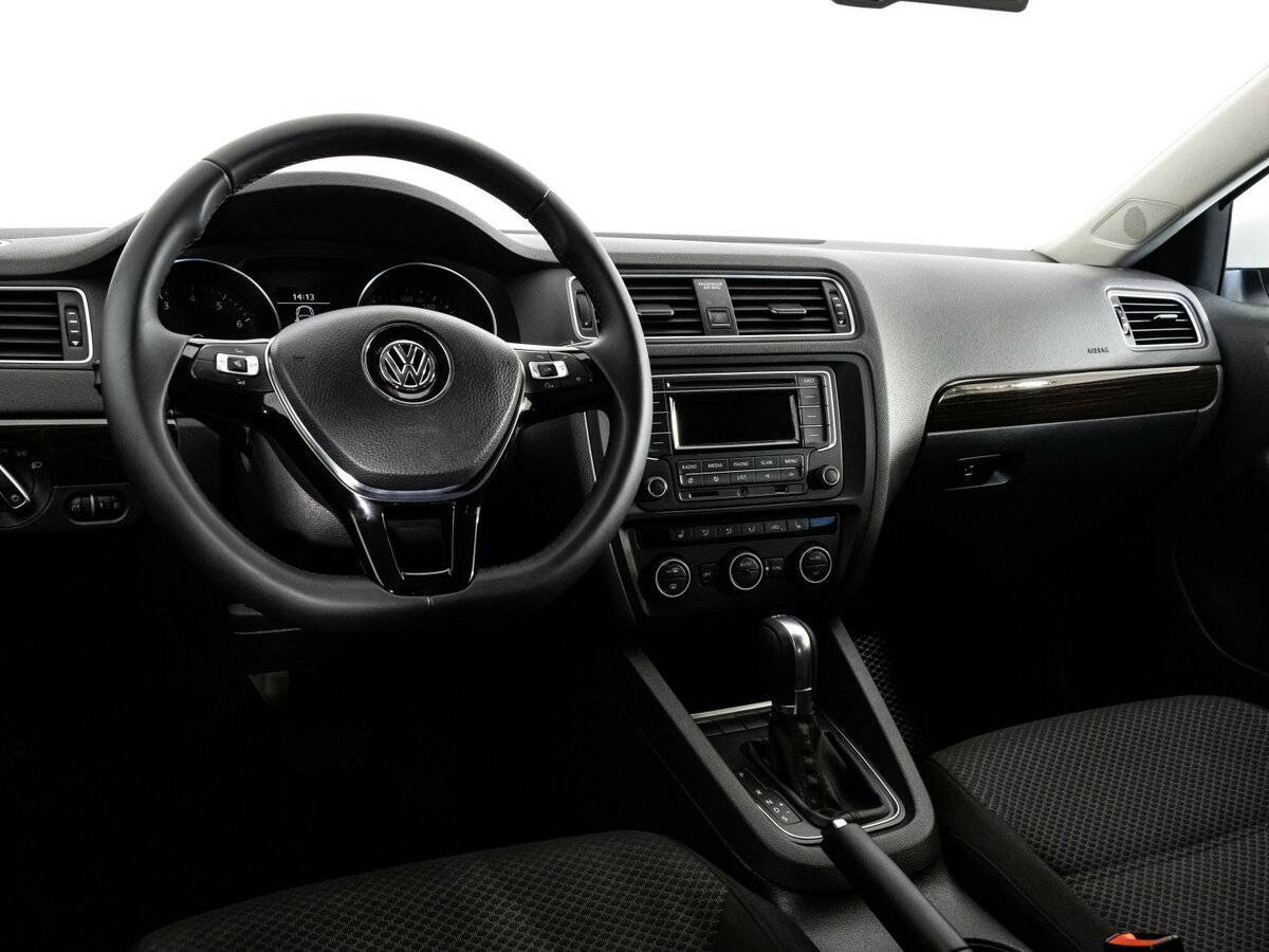 Volkswagen Jetta, 2015 - Фото №10