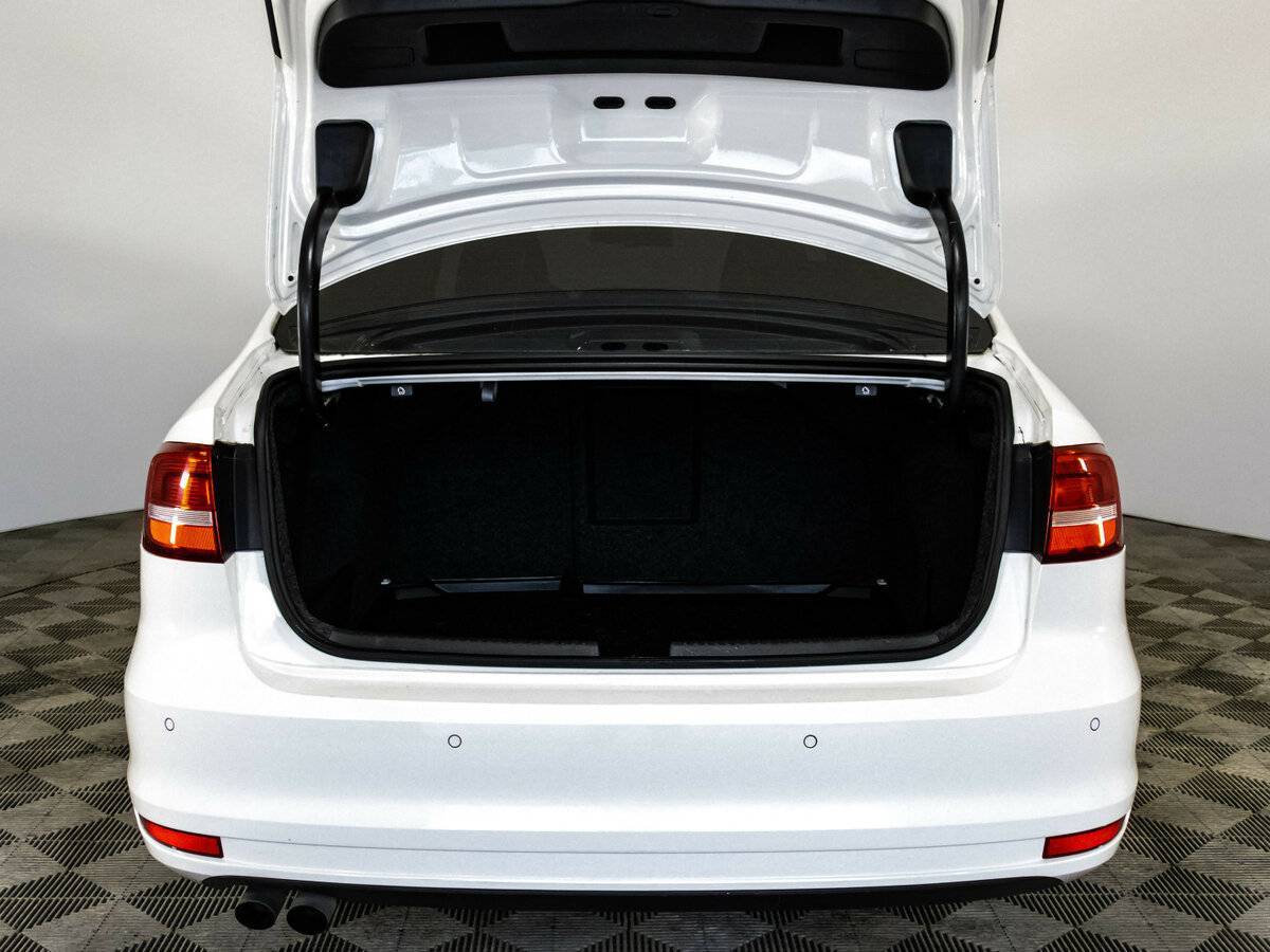 Volkswagen Jetta, 2015 - Фото №16