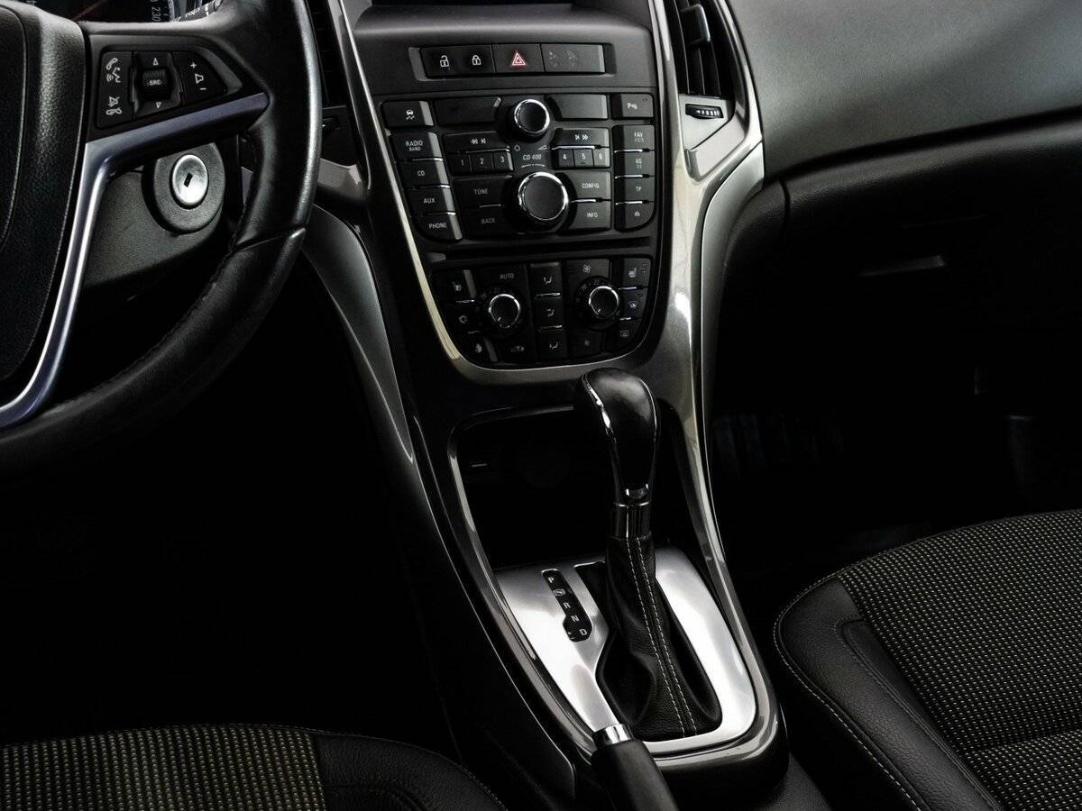 Opel Astra, 2012 - Фото №12