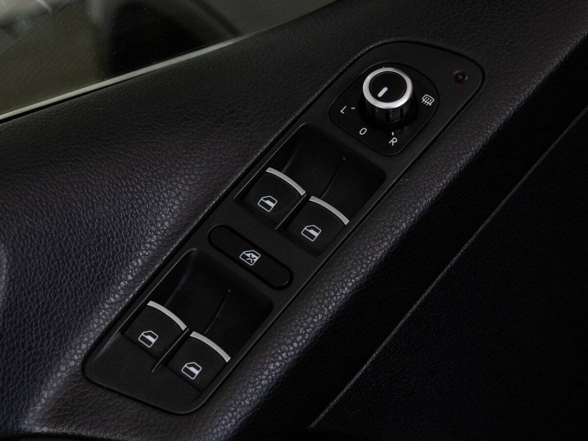 Volkswagen Tiguan, 2014 - Фото №17