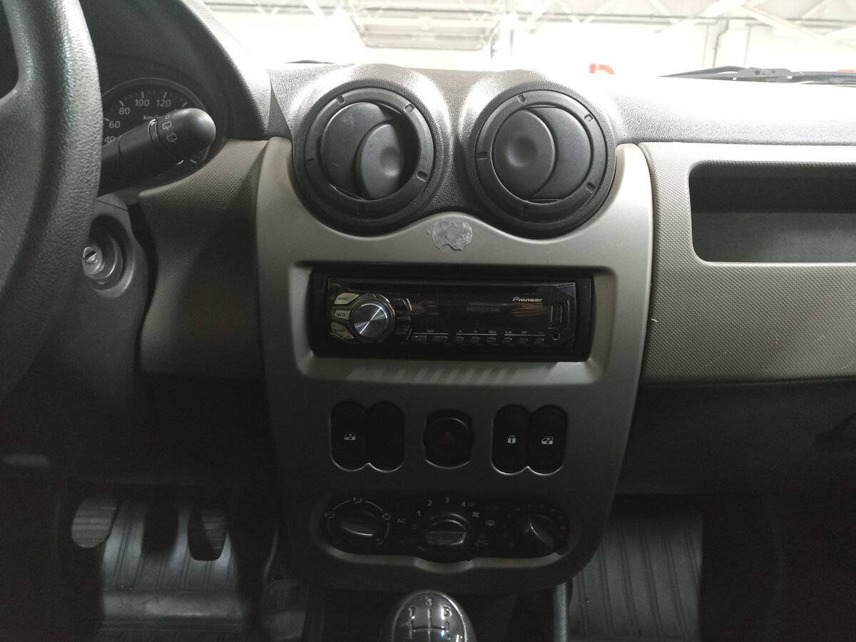 Renault Sandero, 2013 - Фото №14