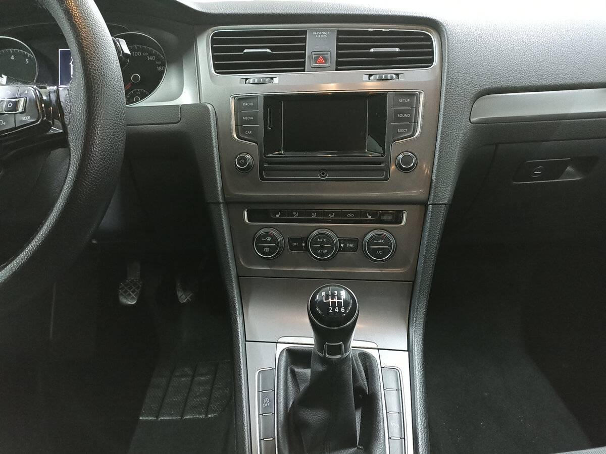 Volkswagen Golf, 2013 - Фото №14