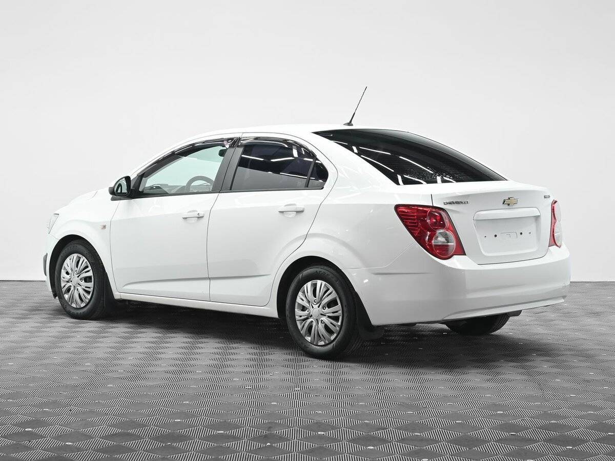 Chevrolet Aveo, 2012 - Фото №2
