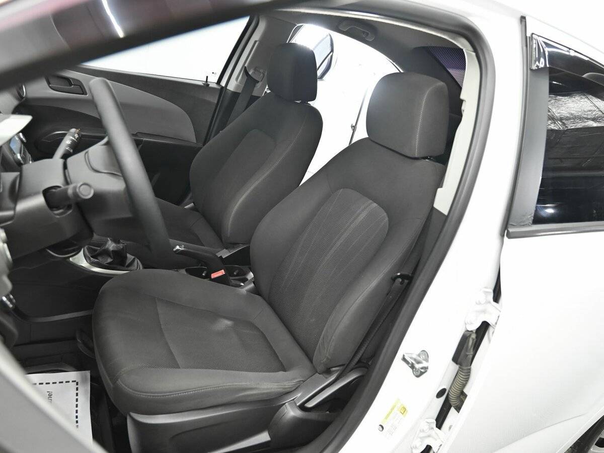 Chevrolet Aveo, 2012 - Фото №4