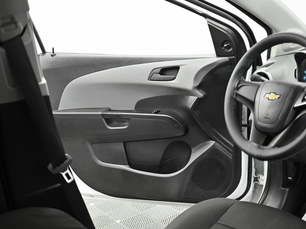 Chevrolet Aveo, 2012 - Фото №5