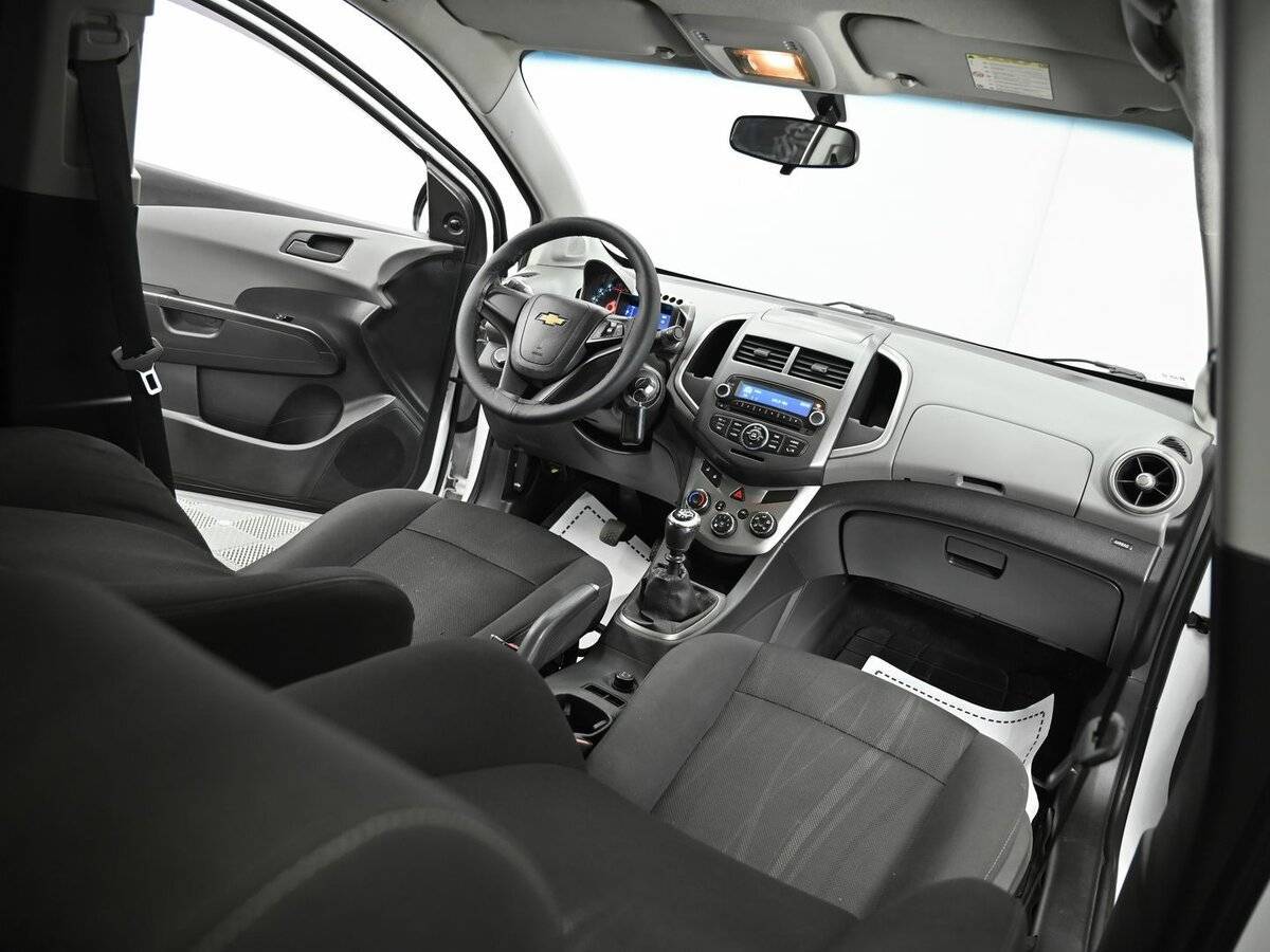 Chevrolet Aveo, 2012 - Фото №10